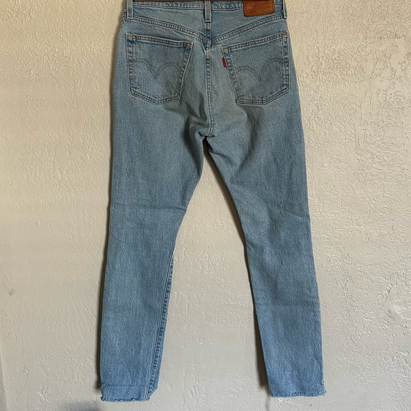 Levi 501 Stretch Skinny Jean 🩵 - Picture 7 of 7